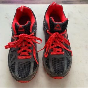 New Balance All Terrain Shoes in Grey & Bright Orange/Pink